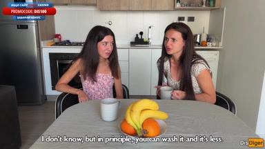 Glückspilz vögelt Freundin und ihre Freundin – Dreier-Sperma-Spiel