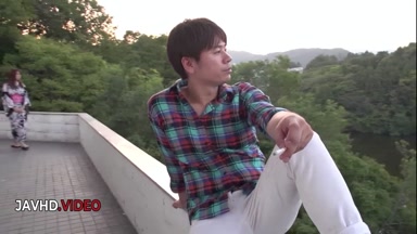 Fingersatz der verführerischen japanischen MILFChihiro Akino Blowjob-Sitzung entfacht leidenschaftliche Wünsche MILF