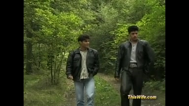 Analorgie für Dreier im Freien