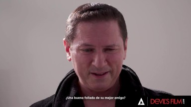 Step Mom Accidentally Sent Nudes To Step Son For Christmas - He Fucked Her And Came Inside