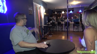 Wisconsin Tiff Anal-gangbang Mit 15 Typen