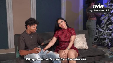 Frohe Weihnachten! Ich hatte hinter ihrem Rücken Sex mit der Mutter meiner Freundin und wir hatten eine tolle Zeit.