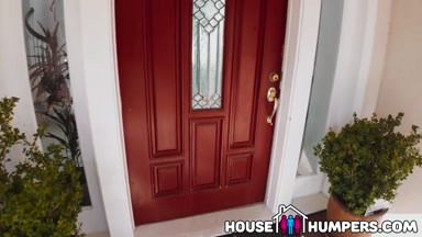 HouseHumpers Heißer Und Geiler Hausbesitzer Wird Von Zwei Kerlen Hart Gefickt